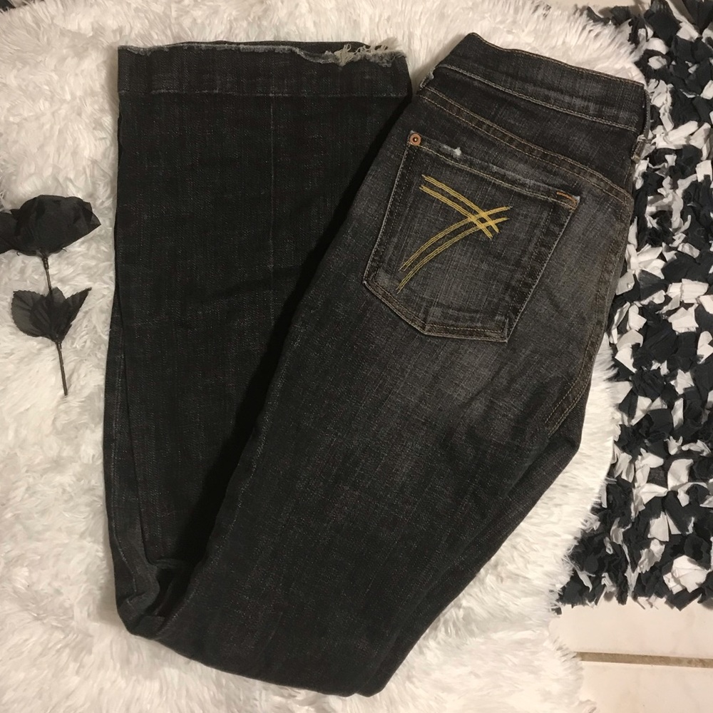 7 FAM Dojo 27 Dark Wash Flare Jeans Gold 7 Pockets